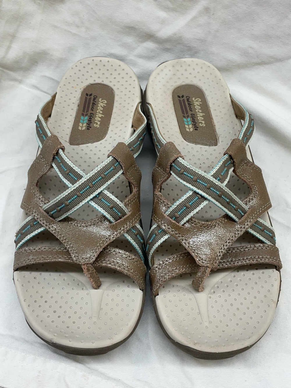 Skechers leather Women’s Tan Sandals with Aqua Stripes Sz 8